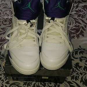 Air Jordan Retro 5 (Grape )